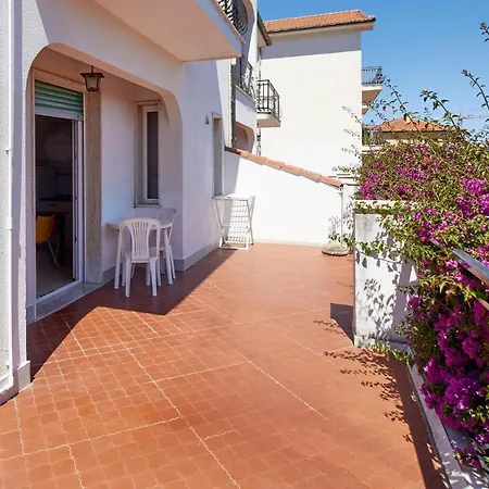 Casa Borgo 4 *