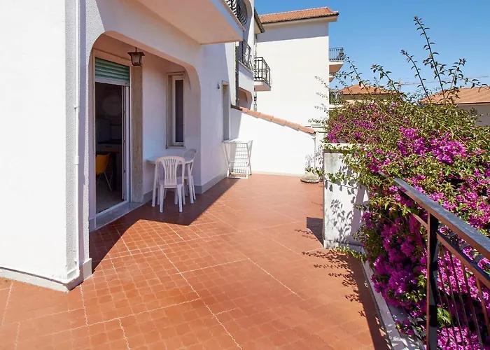 Casa Borgo 4 *